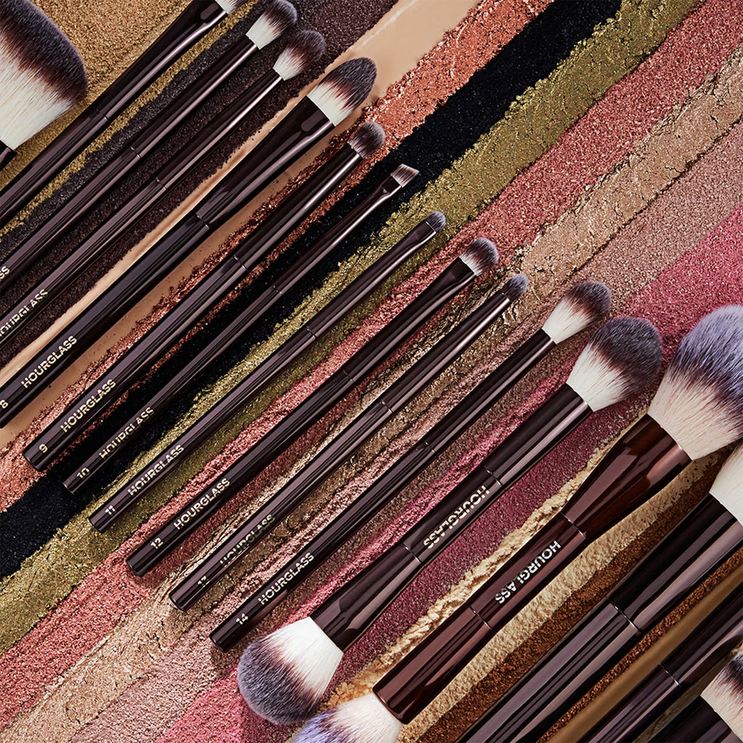 Hourglass Vegan Travel Brush Set – Vegan Seyahat Fırça Seti (7 Parça)