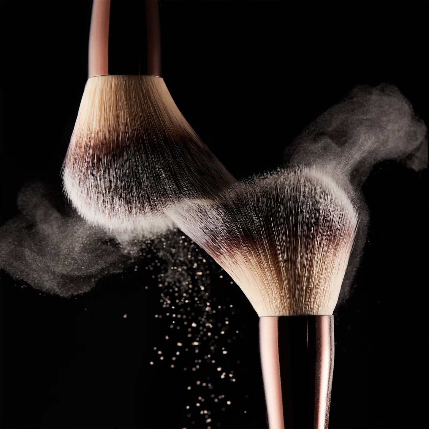 Hourglass  Veil™ Powder Brush – Veil™ Pudra Fırçası