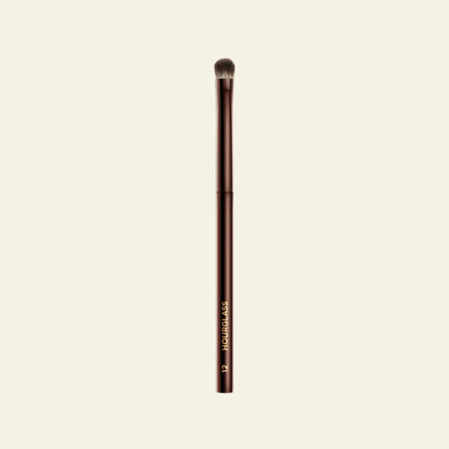 Hourglass Nº 12 Beveled Shadow Brush – Eğimli Far Fırçası