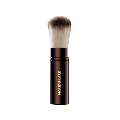 Hourglass Retractable Powder Brush – Geri Çekilebilir Pudra Fırçası
