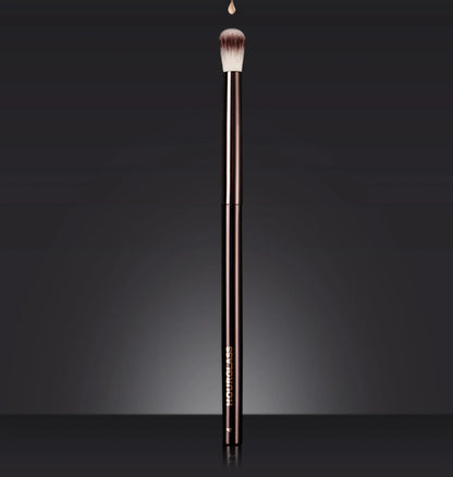 Hourglass Nº 4 Crease Brush – Karıştırma Fırçası